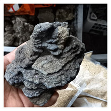 Bild im Galerie-Viewer laden, Naturstein - Iron Stone
